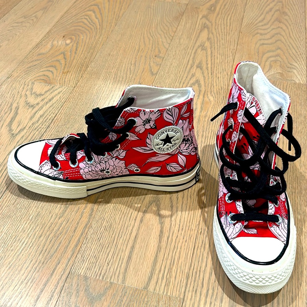 Converse Chuck Taylor’s in “vintage floral-university red”. Size 5 women’s
